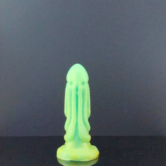 The Summoned One -  Cthulhu Themed - Dragon Dildo - Copper Highlight over Green - Small Size - 00-30 Firmness